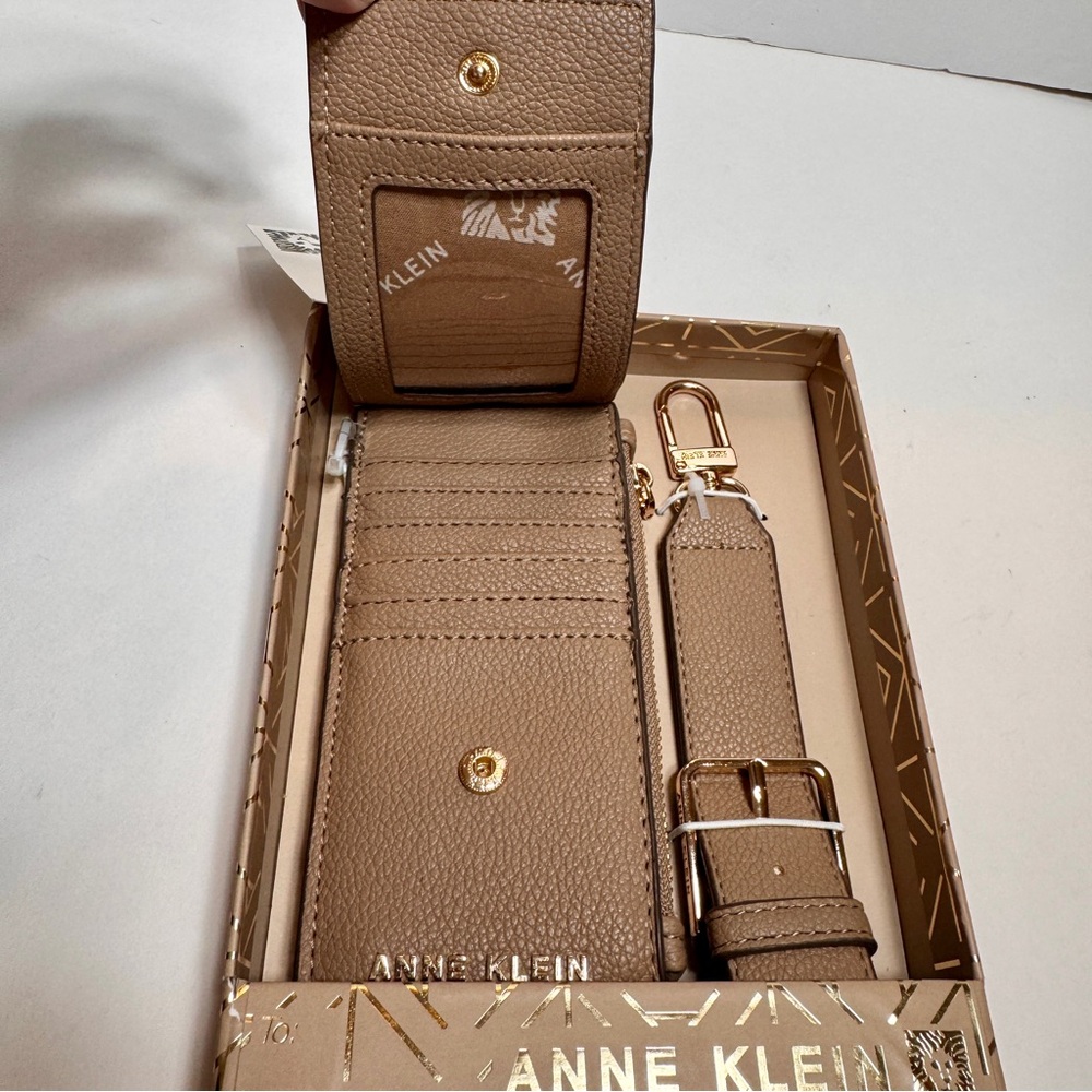 NWT Anne Klein Taupe Flap Wristlet and Card Case gift set gold tone hardware - Picture 10 of 12